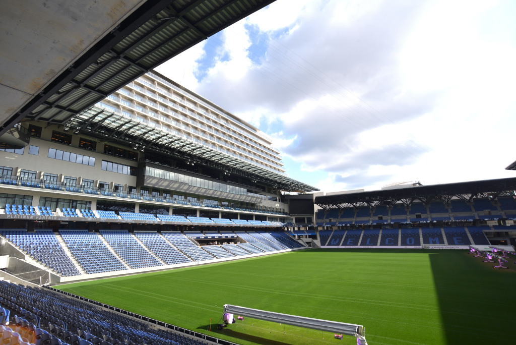 ����s�[�X�X�^�W�A��